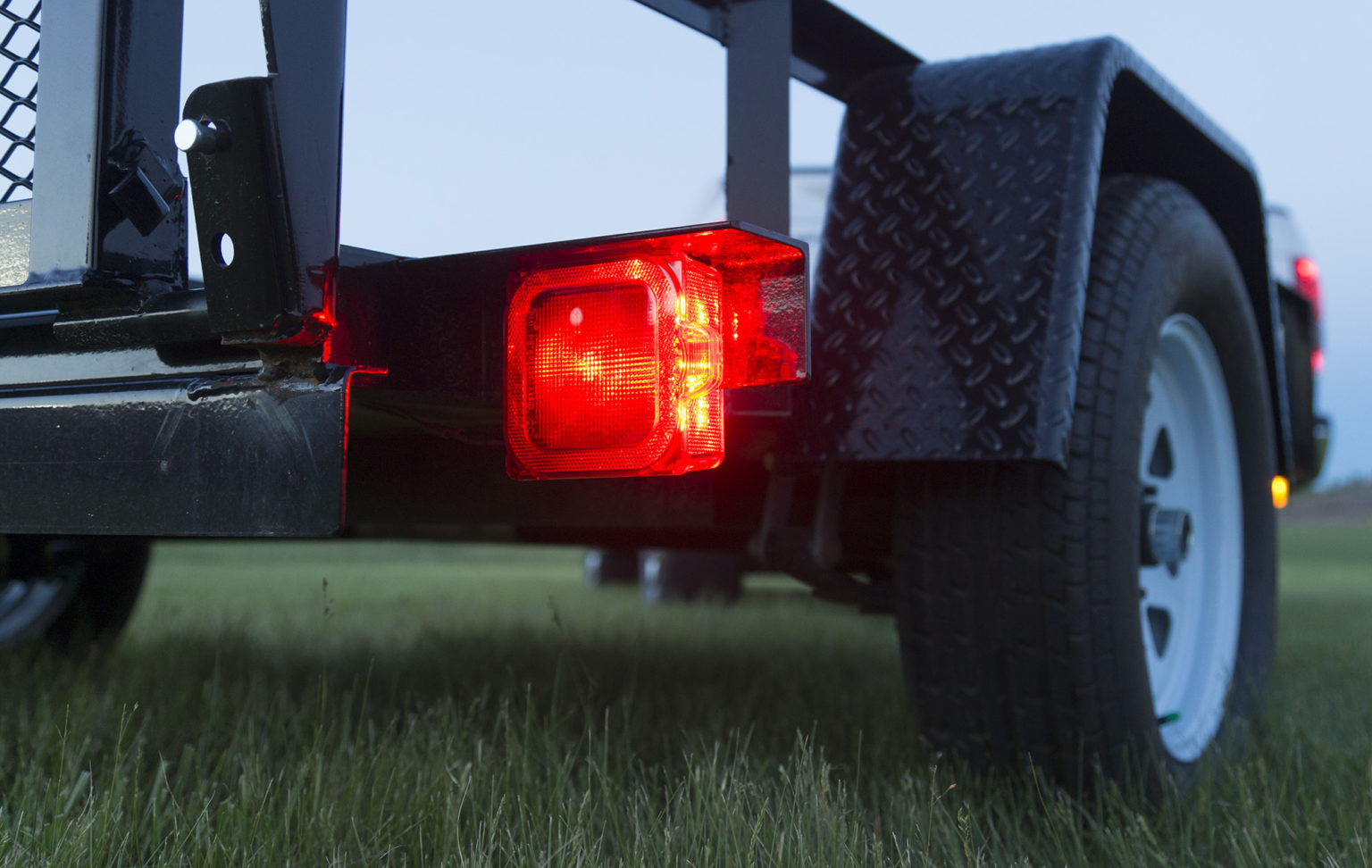 Safety Lights For Light & Medium Duty Trailers Peterson Manufacturing